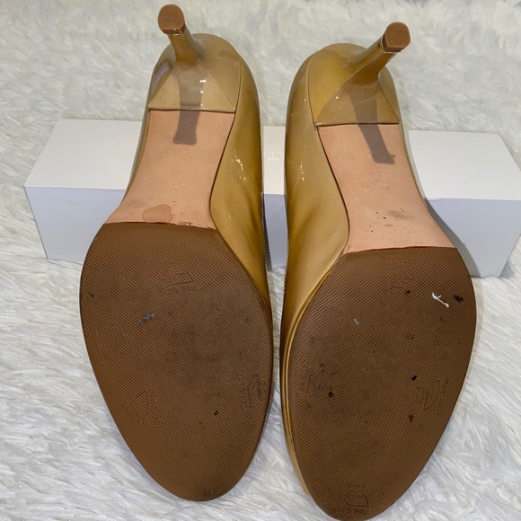 Stuart Weitzman peep toe patent pumps 2 1/2" heel - Picture 6 of 6